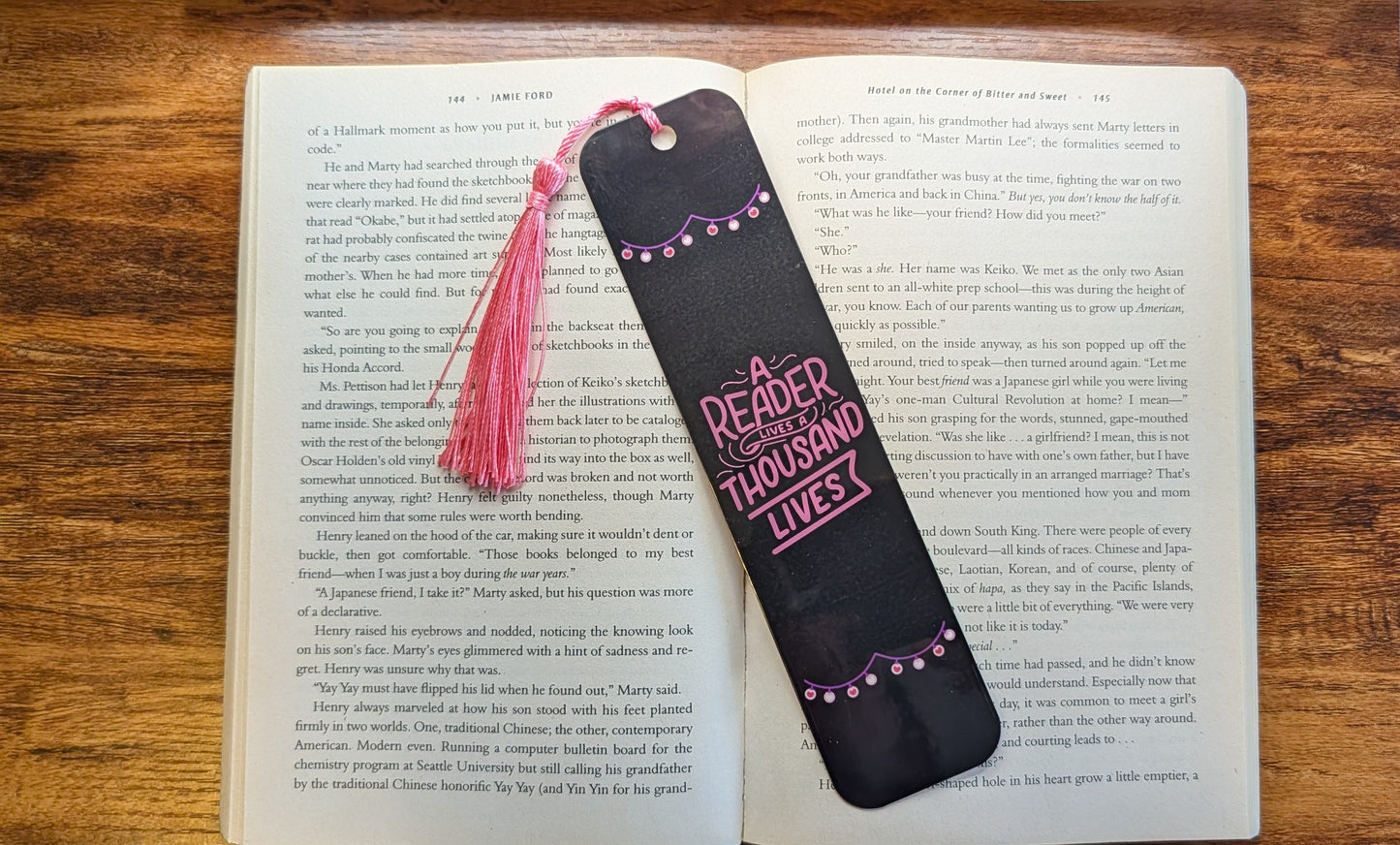 A Reader Lives a Thousand Lives Bookmark